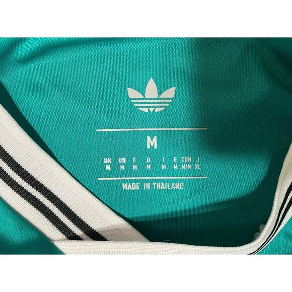 Liverpool | Men’s Medium Away “Green” Jersey - Picture 3 of 7